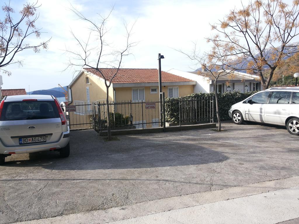 Apartments Vila Andja Sveti Stefan Exterior foto